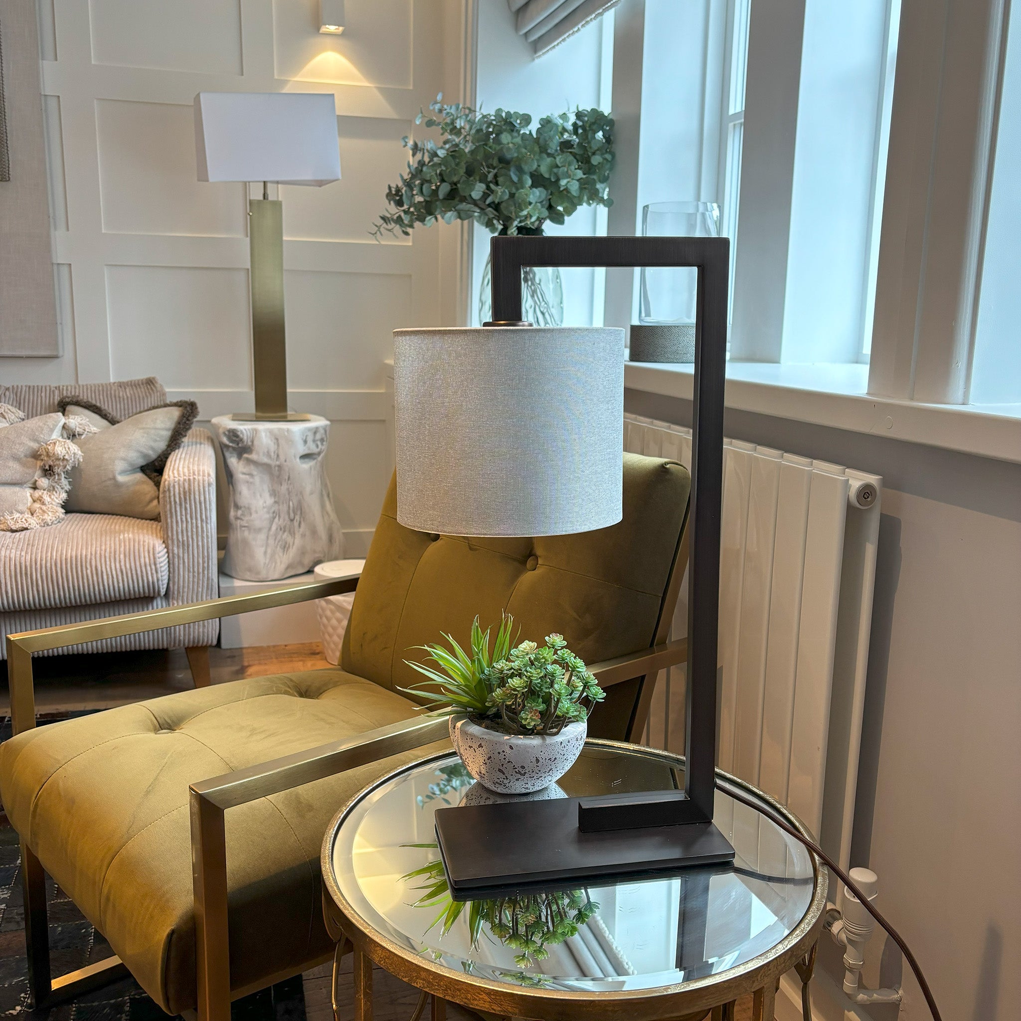 Overarm Table Lamp in Satin Black